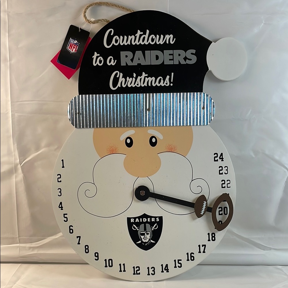 NFL Raiders Christmas Countdown Santa Sign